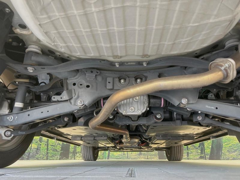 2020 Subaru Forester 5AA-SKE (UW-6a8fac38d27d5)[17]