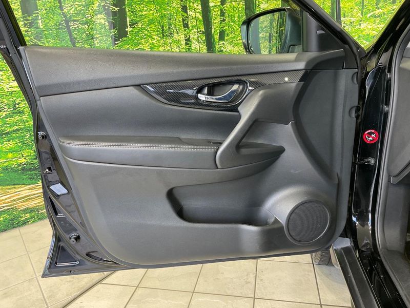 2017 Nissan X-Trail DBA-T32 (UW-6a8fac407faf7)[15]