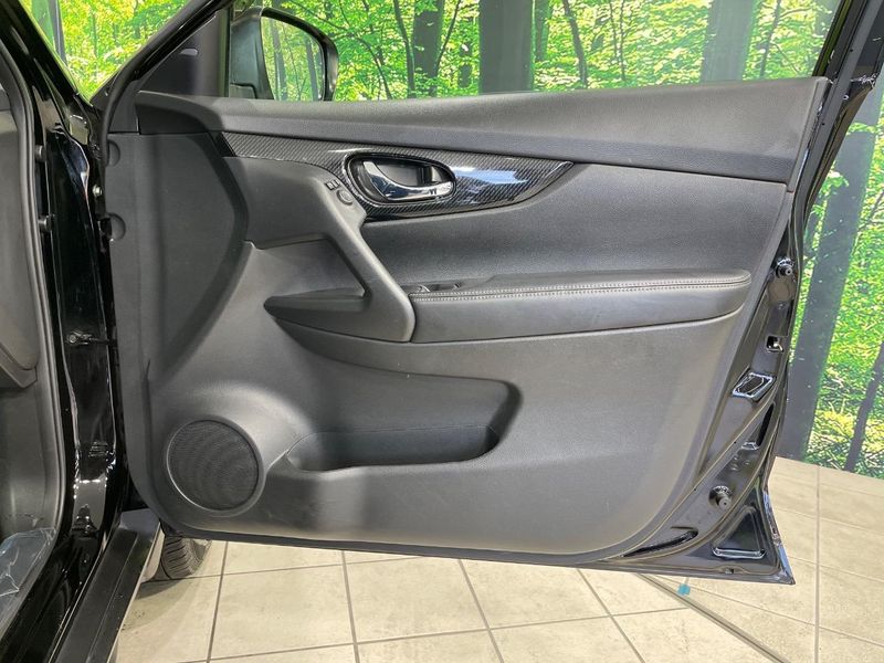 2017 Nissan X-Trail DBA-T32 (UW-6a8fac407faf7)[13]