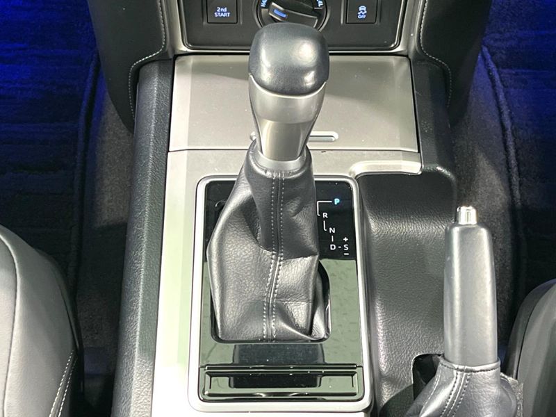 2023 Toyota Land Cruiser Prado 3BA-TRJ150W (UW-6a8fac4aac965)[25]