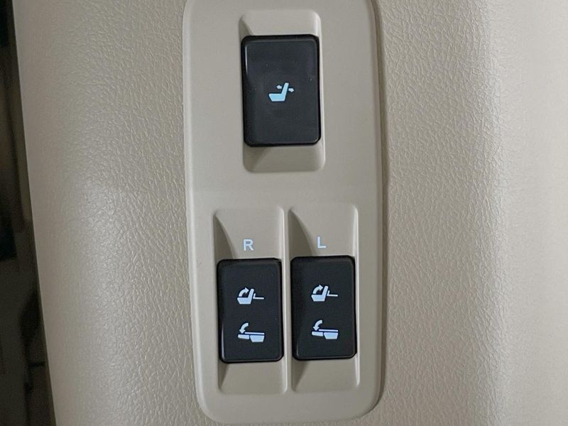2023 Toyota Land Cruiser Prado 3BA-TRJ150W (UW-6a8fac4cbb917)[12]