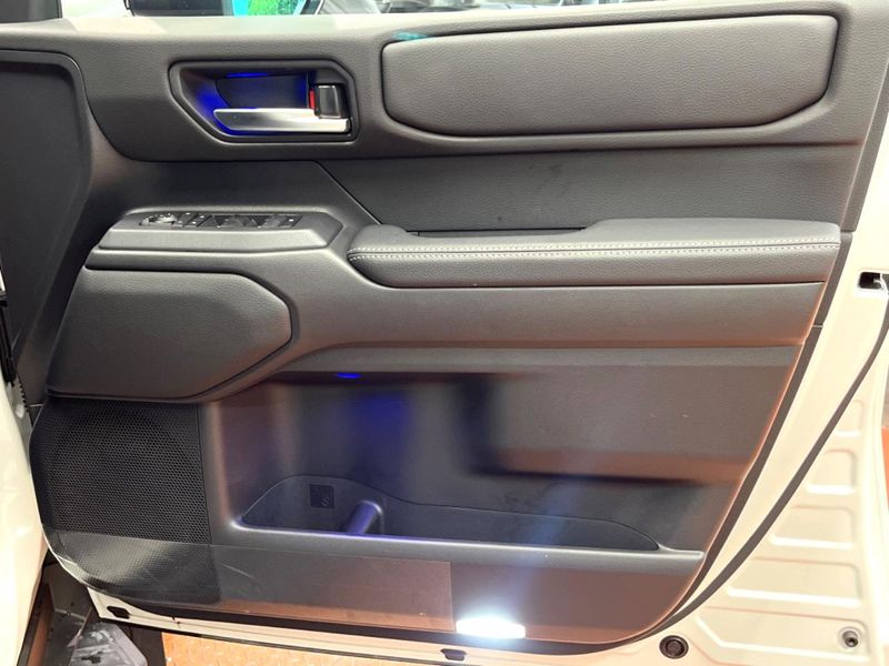 2025 Toyota Land Cruiser 250 3BA-TRJ250W (UW-6a8fac53349f8)[22]
