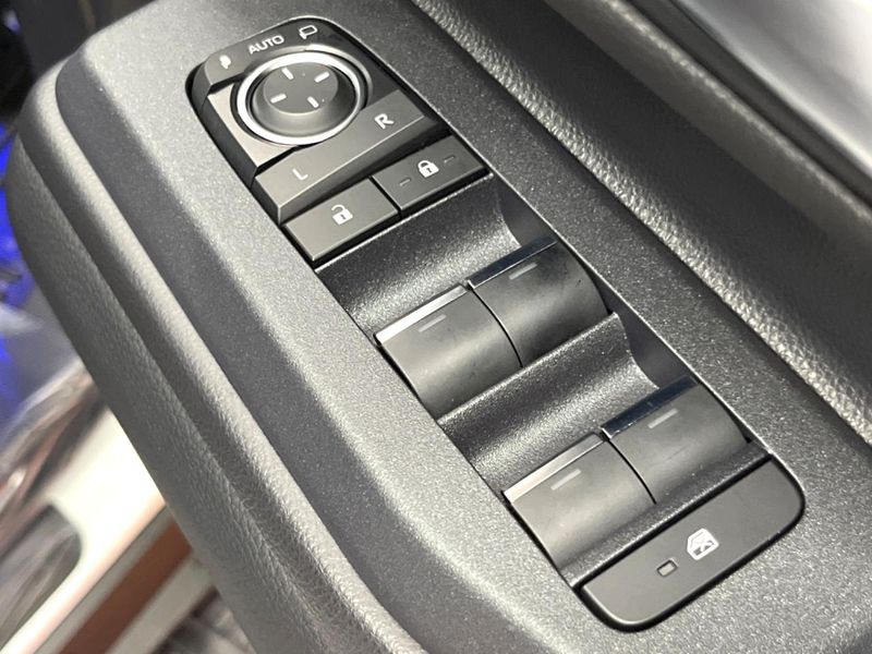 2025 Toyota Land Cruiser 250 3BA-TRJ250W (UW-6a8fac53349f8)[23]