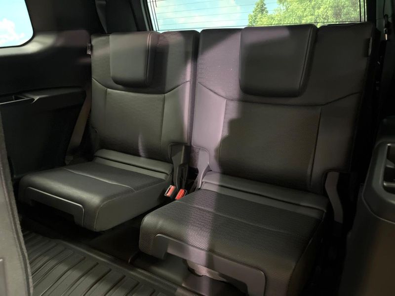 2025 Toyota Land Cruiser 250 3BA-TRJ250W (UW-6a8fac53349f8)[12]