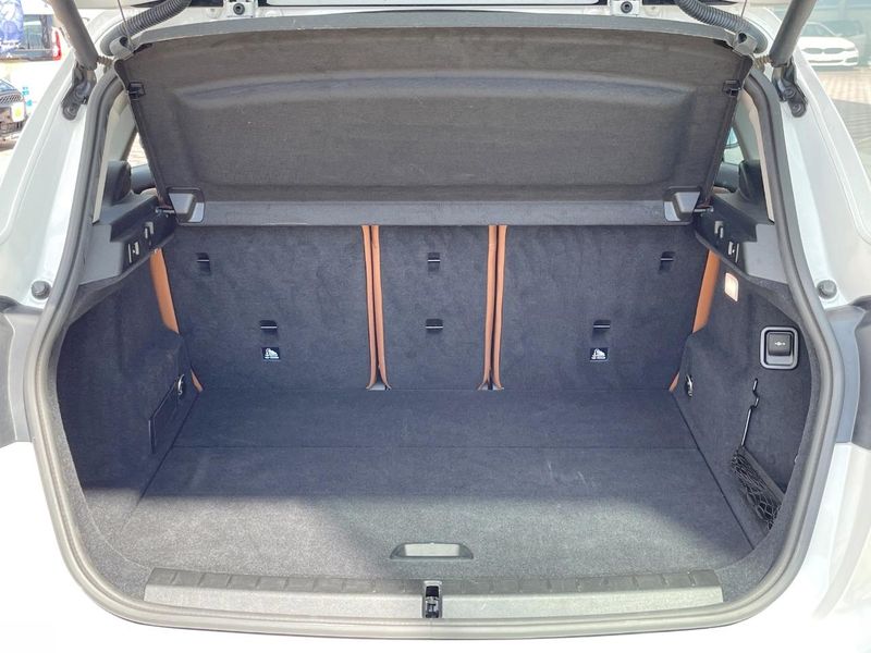 2016 BMW 2 Series LDA-2C20 (UW-6a8fac6e4bf41)[17]