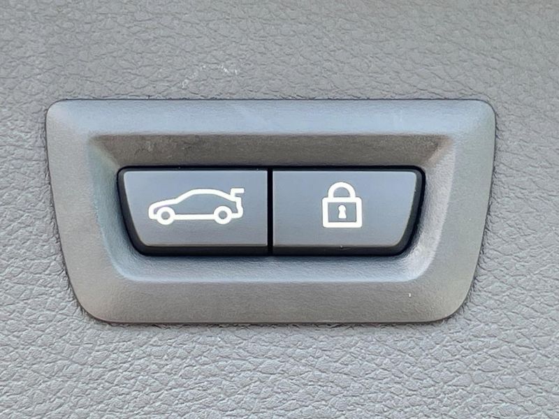 2016 BMW 2 Series LDA-2C20 (UW-6a8fac6e4bf41)[18]