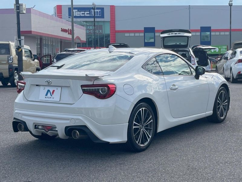 2014 Toyota 86 DBA-ZN6 (UW-6a8fac8cc3997)[8]
