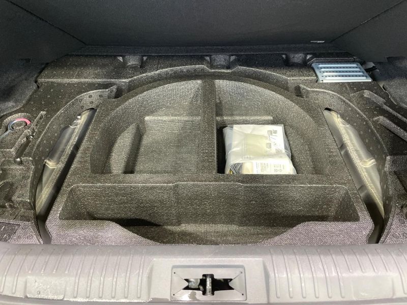 2022 Toyota GR86 3BA-ZN8 (UW-6a8fac8e6265b)[26]