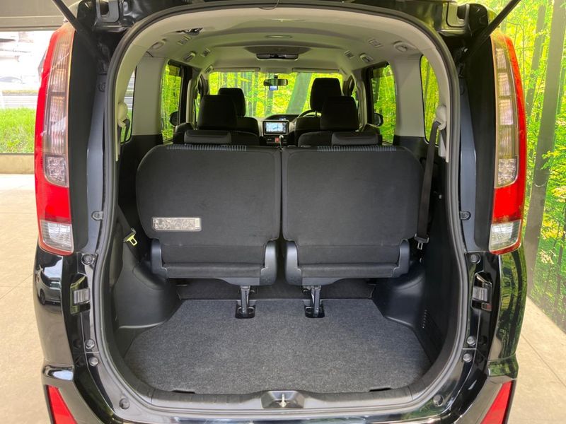 2014 Toyota Noah DBA-ZRR80W (UW-6a8fac906a540)[15]
