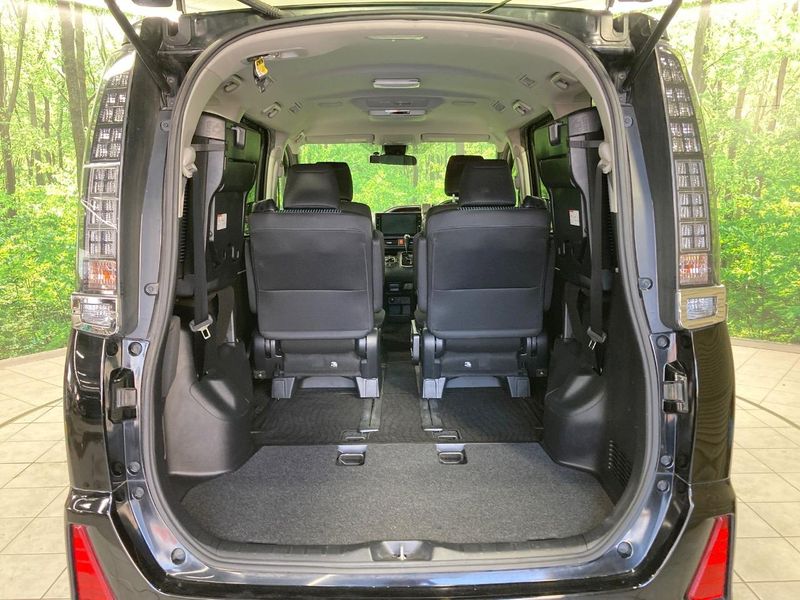 2016 Toyota Voxy DBA-ZRR80W (UW-6a8fac93cf606)[10]