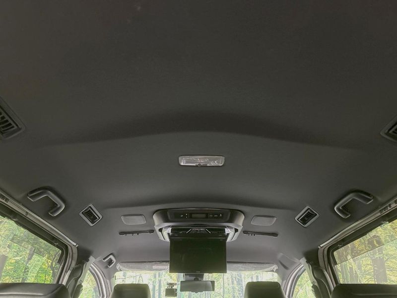 2018 Toyota Esquire DBA-ZRR80G (UW-6a8fac98c241d)[14]
