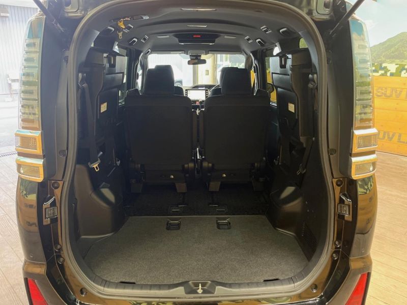 2019 Toyota Voxy DBA-ZRR80W (UW-6a8fac9b4410a)[16]