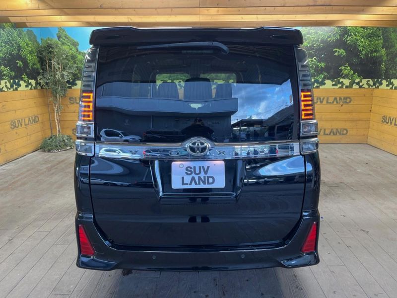 2019 Toyota Voxy DBA-ZRR80W (UW-6a8fac9b4410a)[23]