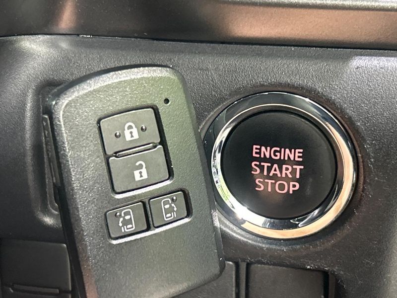 2019 Toyota Esquire DBA-ZRR80G (UW-6a8fac9b7595f)[5]