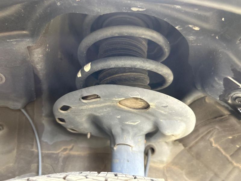 2019 Toyota Esquire DBA-ZRR80G (UW-6a8fac9b7595f)[16]