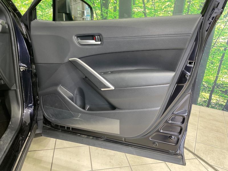 2023 Toyota Corolla Cross 6AA-ZVG11 (UW-6a8faca9b3aa3)[13]