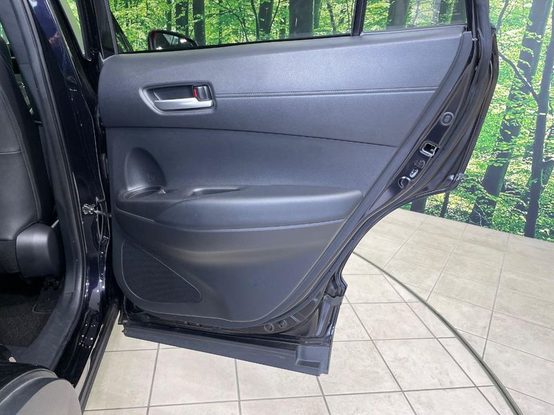 2023 Toyota Corolla Cross 6AA-ZVG11 (UW-6a8faca9b3aa3)[14]