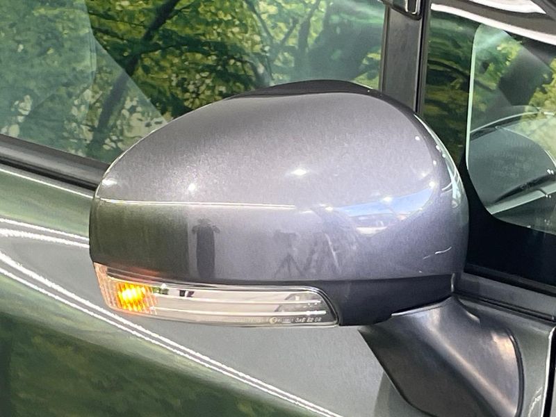 2012 Toyota Prius α DAA-ZVW41W (UW-6a8facb7a0170)[4]