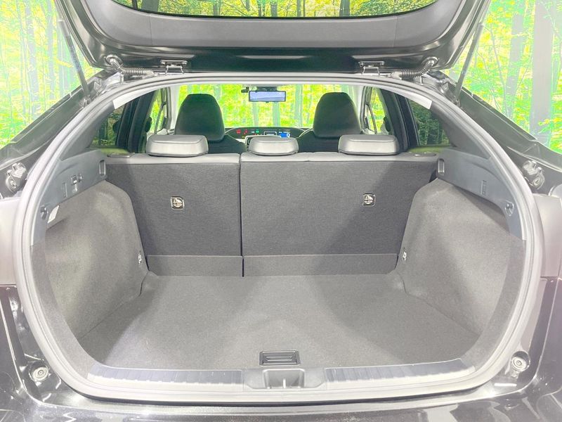 2022 Toyota Prius 6AA-ZVW51 (UW-6a8facc285f33)[12]