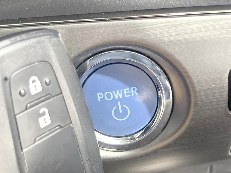 2022 Toyota Prius 6AA-ZVW51 (UW-6a8facc285f33)[5]
