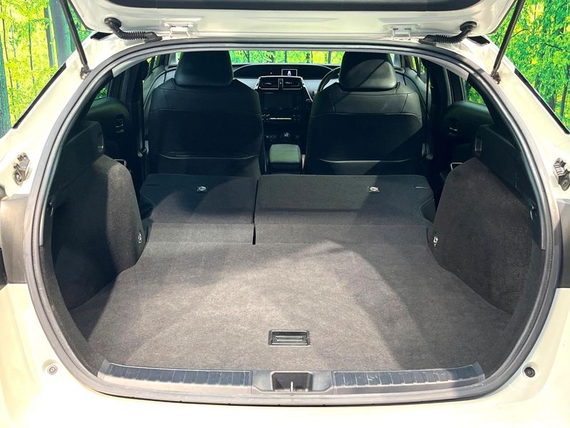 2019 Toyota Prius DAA-ZVW51 (UW-6a8facc4a2551)[18]