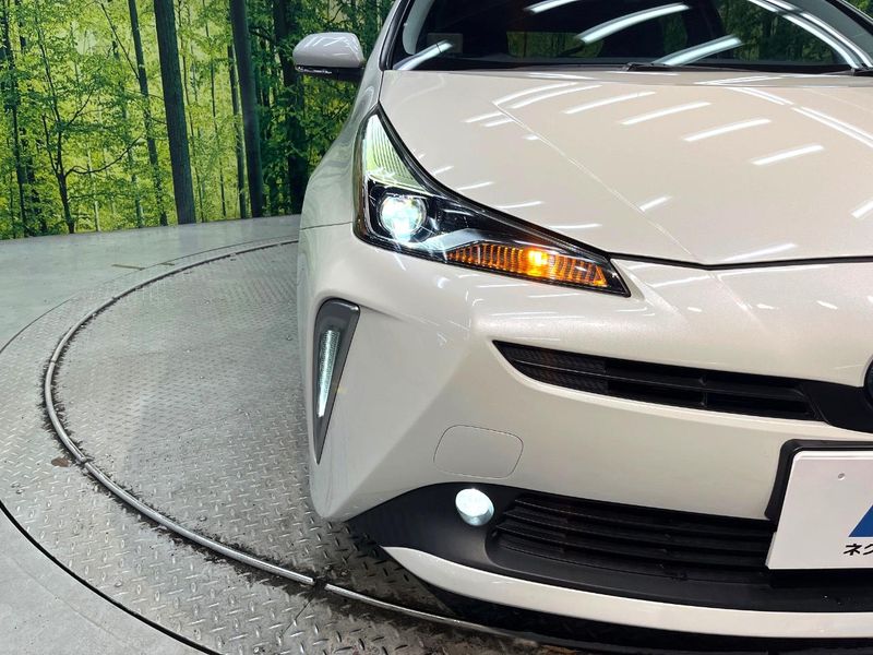 2019 Toyota Prius DAA-ZVW51 (UW-6a8facc4a2551)[28]