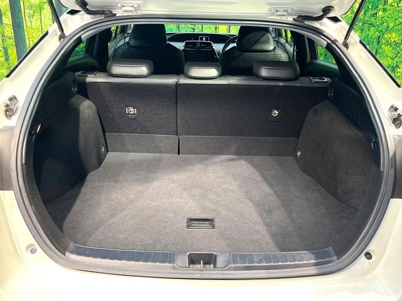 2019 Toyota Prius DAA-ZVW51 (UW-6a8facc4a2551)[17]