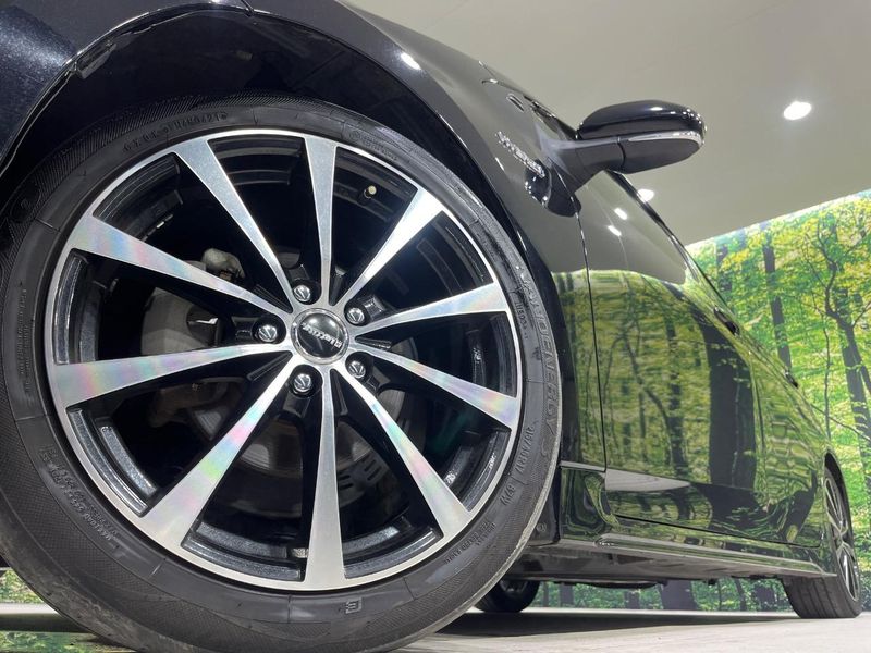 2019 Toyota Prius DAA-ZVW55 (UW-6a8facc6684ba)[8]