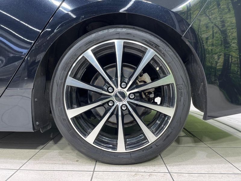 2019 Toyota Prius DAA-ZVW55 (UW-6a8facc6684ba)[9]