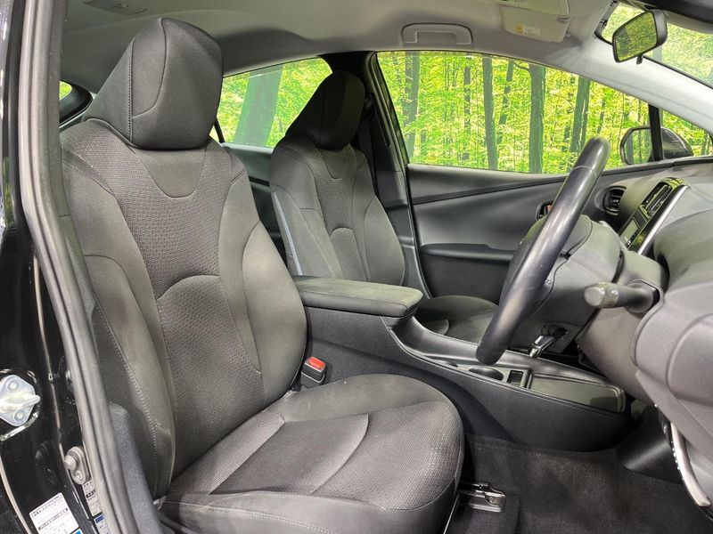 2019 Toyota Prius DAA-ZVW55 (UW-6a8facc6684ba)[27]