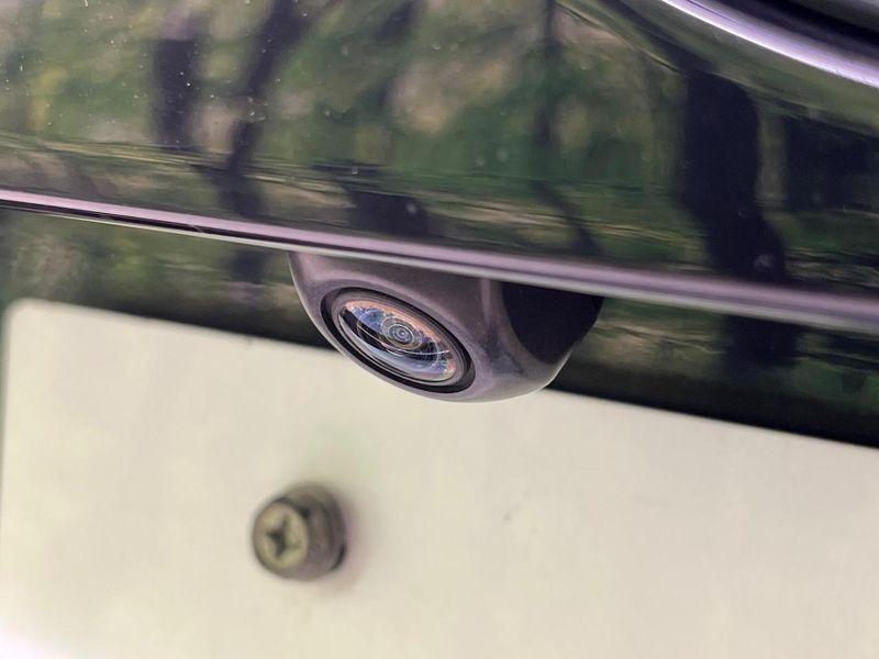 2019 Toyota Prius DAA-ZVW55 (UW-6a8facc6684ba)[10]