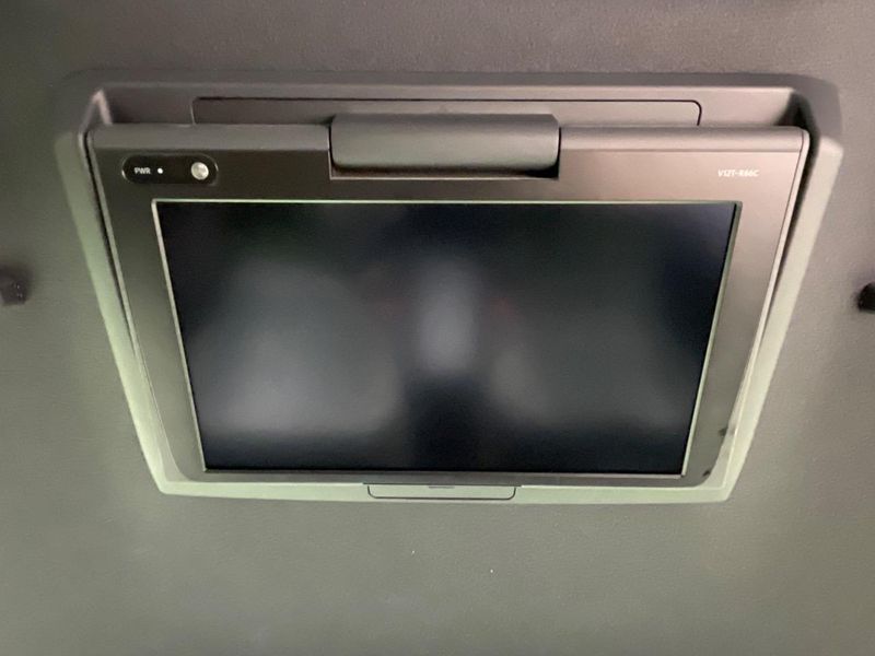 2018 Toyota Voxy DAA-ZWR80W (UW-6a8faccf2a2f6)[22]