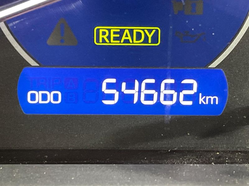 2018 Toyota Voxy DAA-ZWR80W (UW-6a8faccf2a2f6)[2]