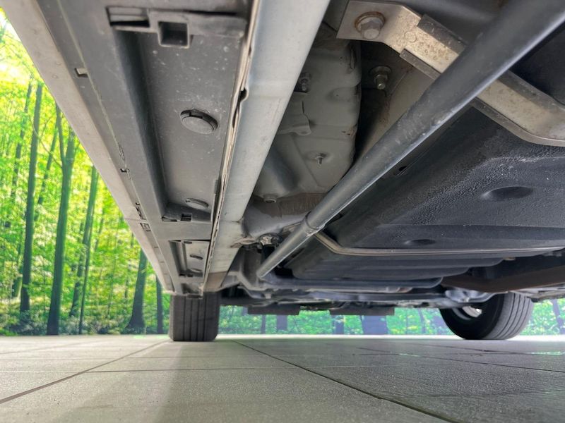 2020 Toyota Voxy 6AA-ZWR80W (UW-6a8facd17cfeb)[18]