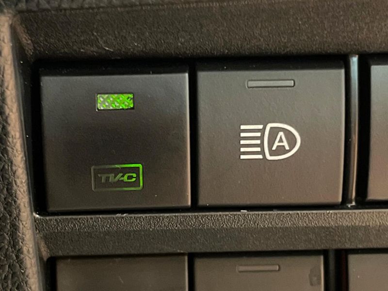 2022 Toyota Voxy 6AA-ZWR90W (UW-6a8facd384710)[26]