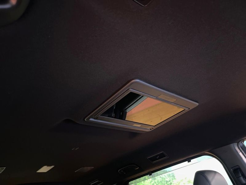 2022 Toyota Voxy 6AA-ZWR90W (UW-6a8facd384710)[6]