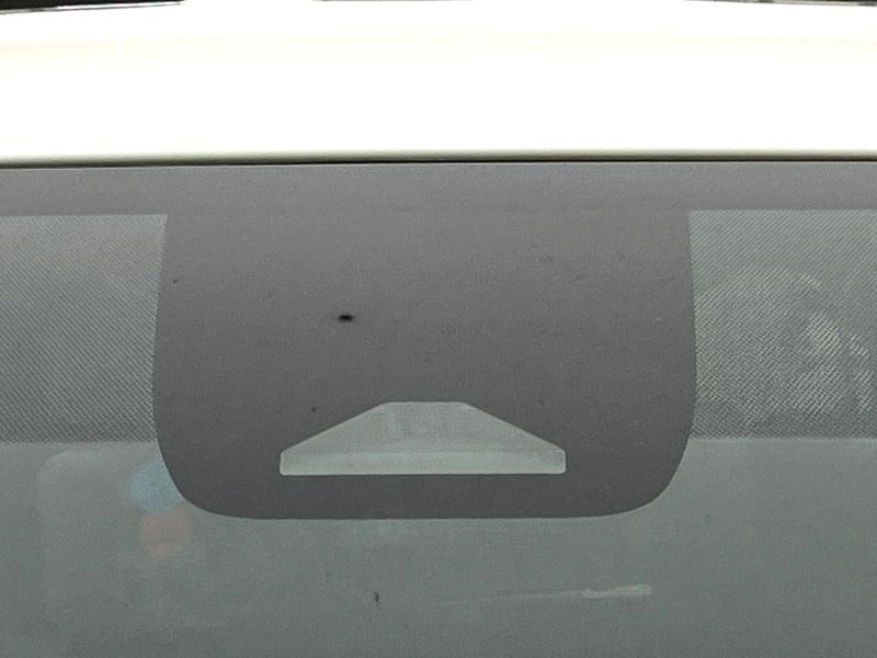 2022 Toyota Voxy 6AA-ZWR90W (UW-6a8facd444804)[4]