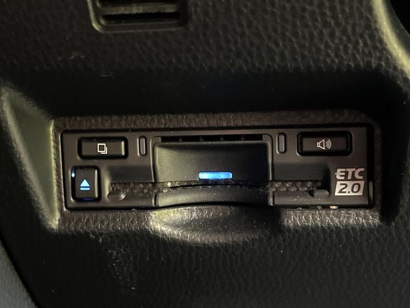 2022 Toyota Voxy 6AA-ZWR90W (UW-6a8facd444804)[12]