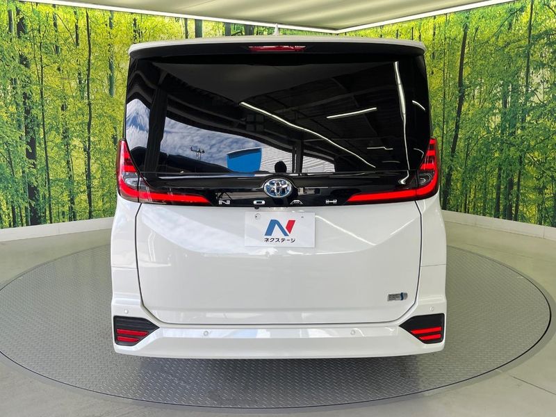 2023 Toyota Noah 6AA-ZWR90W (UW-6a8facd84fd6e)[22]