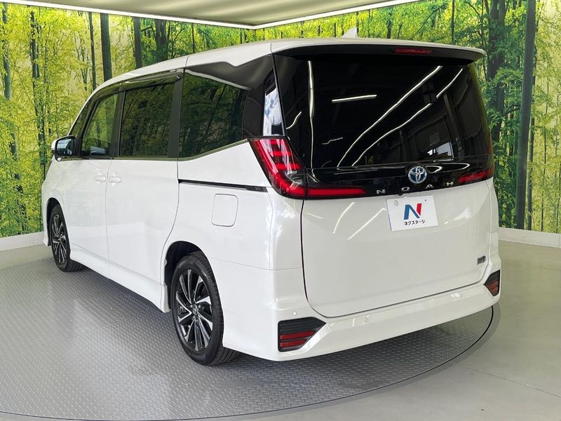 2023 Toyota Noah 6AA-ZWR90W (UW-6a8facd84fd6e)[10]