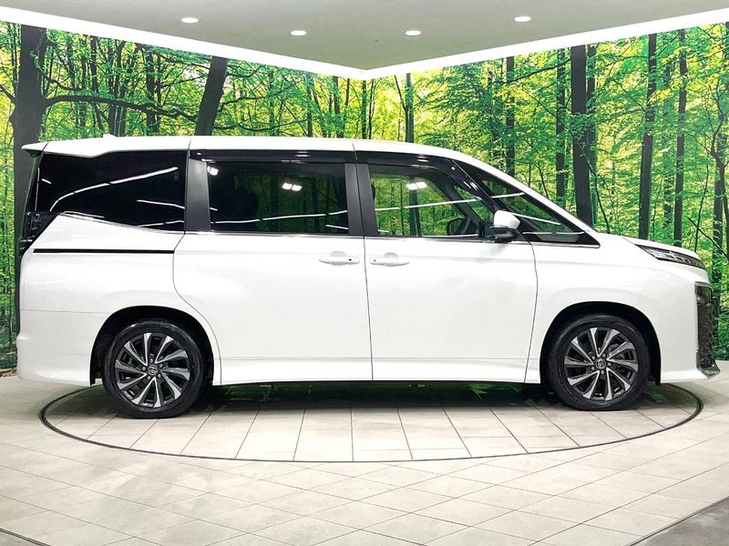 2023 Toyota Voxy 6AA-ZWR90W (UW-6a8facda3c799)[6]