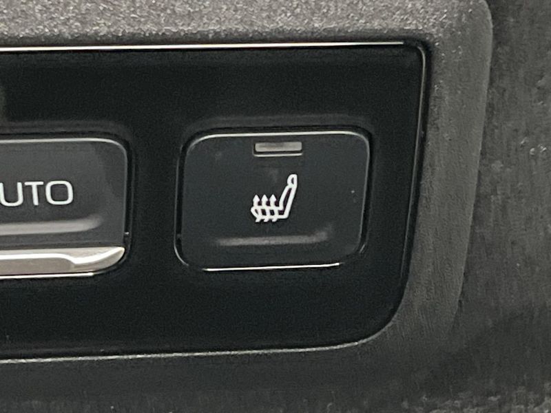 2024 Toyota Noah 6AA-ZWR90W (UW-6a8facdd99be6)[24]
