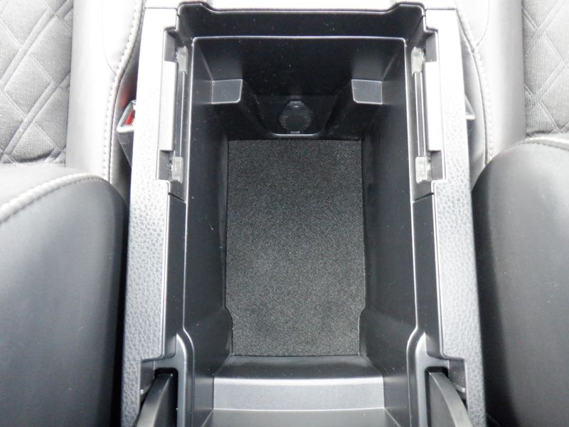 2018 Toyota Harrier DBA-ZSU60W (UW-mtba7g2q128c)[26]
