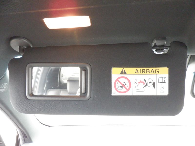 2018 Toyota Harrier DBA-ZSU60W (UW-mtba7g2q128c)[33]