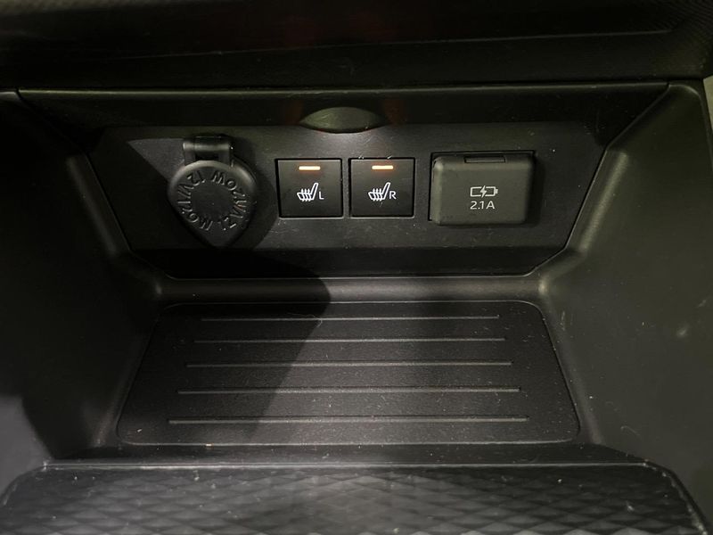 2020 Toyota Raize 5BA-A200A (UW-6a90fa64efec1)[18]