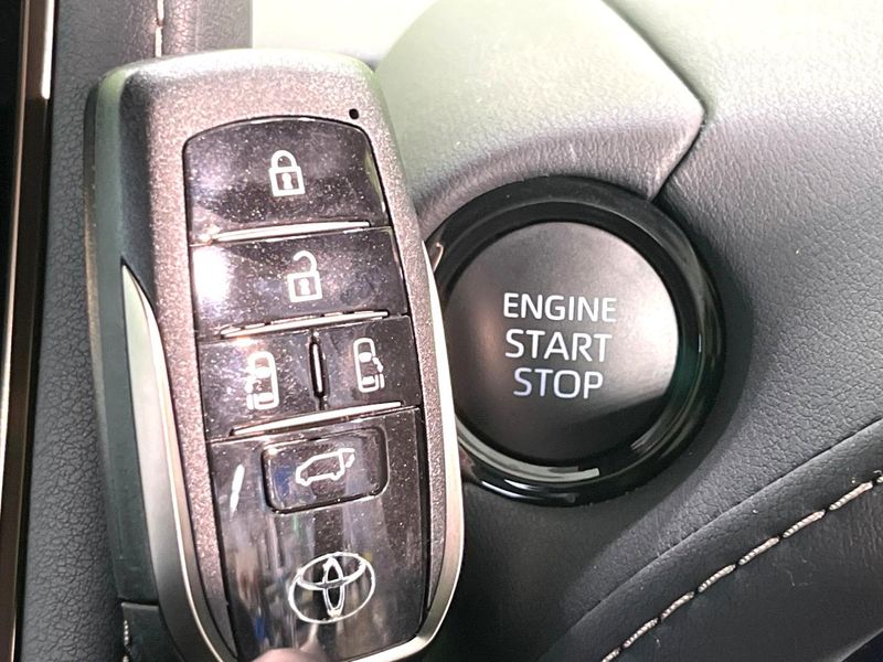 2024 Toyota Alphard 3BA-AGH40W (UW-6a90faaa23628)[26]