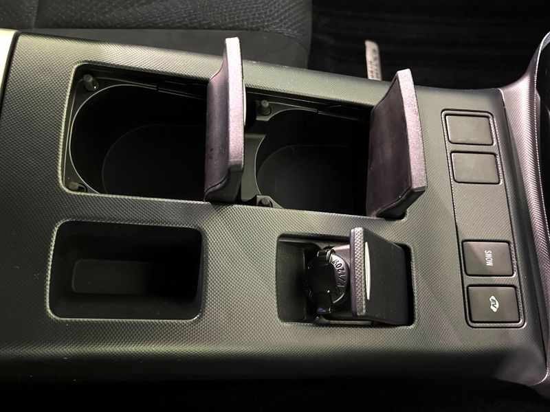 2014 Toyota Estima Hybrid DAA-AHR20W (UW-6a90fab4ed41e)[16]