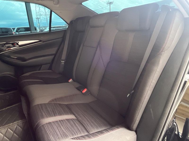 2016 Toyota Crown DBA-ARS210 (UW-6a90fab96d5ac)[12]