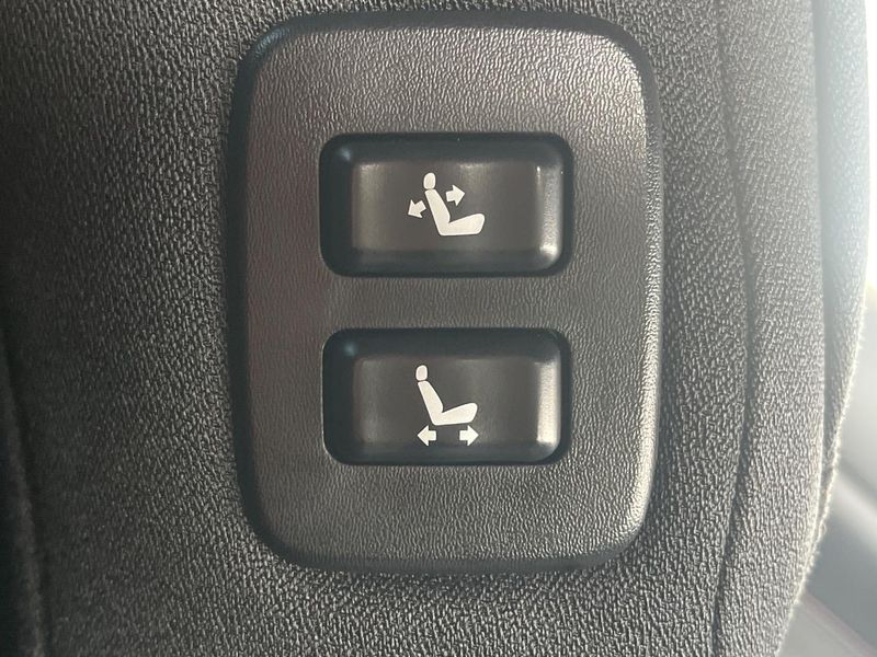 2016 Toyota Crown DBA-ARS210 (UW-6a90fab96d5ac)[16]