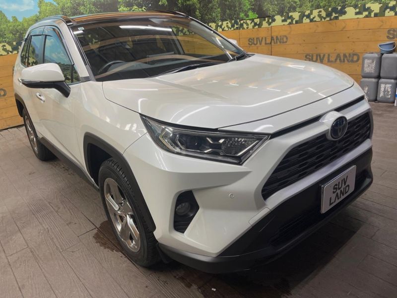 2021 Toyota RAV4 6AA-AXAH54 (UW-6a90fac264b89)[20]